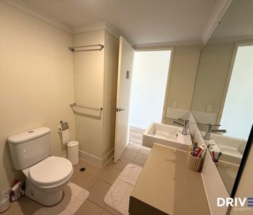 Fully Furnished & Equipped 1-Bedroom Apartment in the Heart of East... - Photo 2