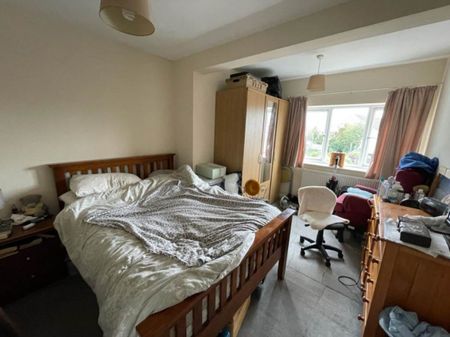 Worle, Weston-super-Mare, North Somerset - Photo 3