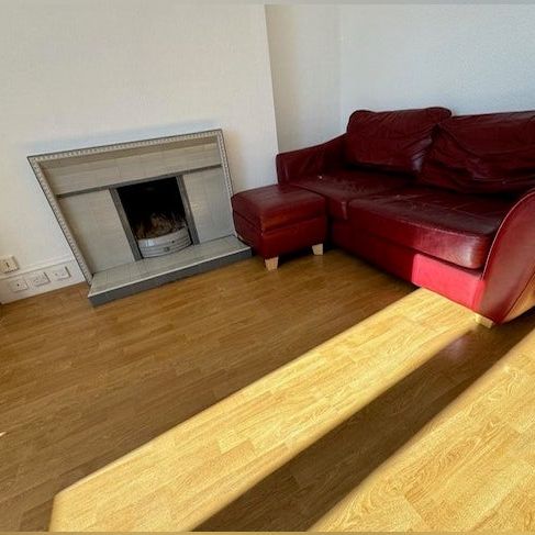 Sunnybank Place Old Aberdeen, Aberdeen, AB24 3LA - Photo 1