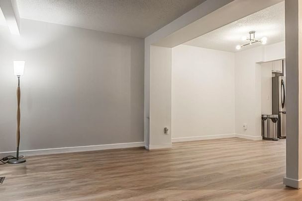 For Lease - 73 Hadley Circle Unit# 1, Bells Corners and South to Fallowfield, Ontario - Photo 1