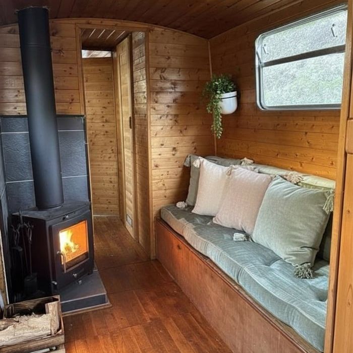 1 Bed House Boat, Alfred Road, W2 - Photo 1