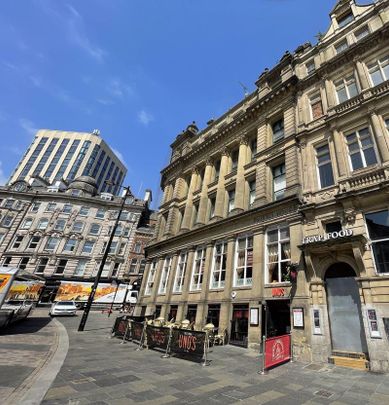 3 bedroom flat to rent - Photo 1