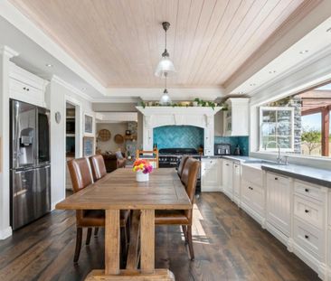 Five-Bedroom Lifestyle Home with Pool, Multiple Living & 4-Car Garage - Photo 4