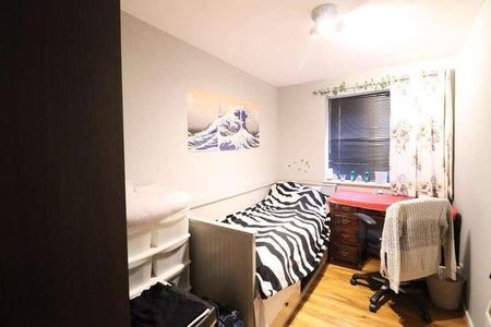 Torridon Court, Moray Close, Edgware, Middlesex, HA8 - Photo 4