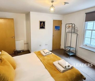 2 bedroom property to rent East Street, BN1 - Photo 5