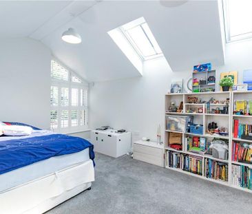 4 bedroom detached house to rent - Photo 2