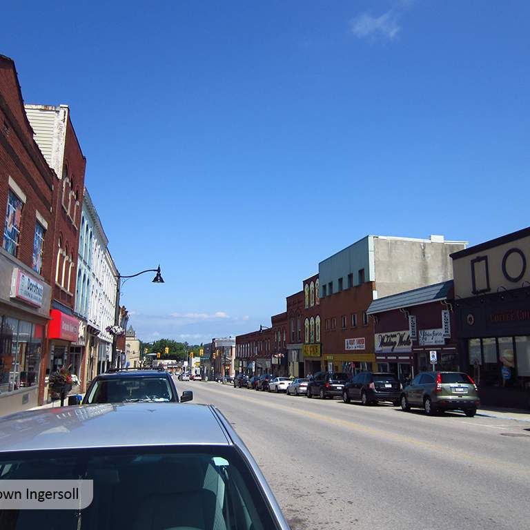 Three Bedroom Townhouse - Photo 1