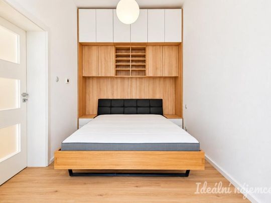 Pronájem bytu 2+kk 38 m2 - Fotografie 1