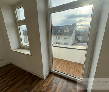 Renovierte Wohnung mit Fußbodenheizung und Balkon in Essen-Huttrop - Foto 1