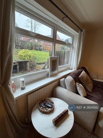 2 bedroom terraced house to rent - Photo 5