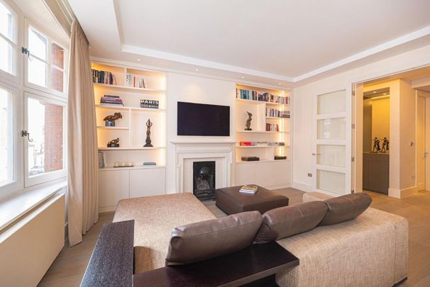 2 Bed Flat, Hamston House, W8 - Photo 1