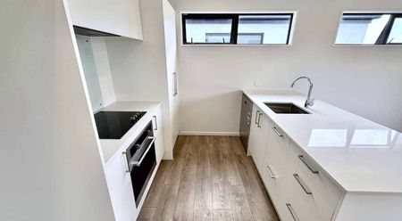 Halswell, 3 bedrooms - Photo 2