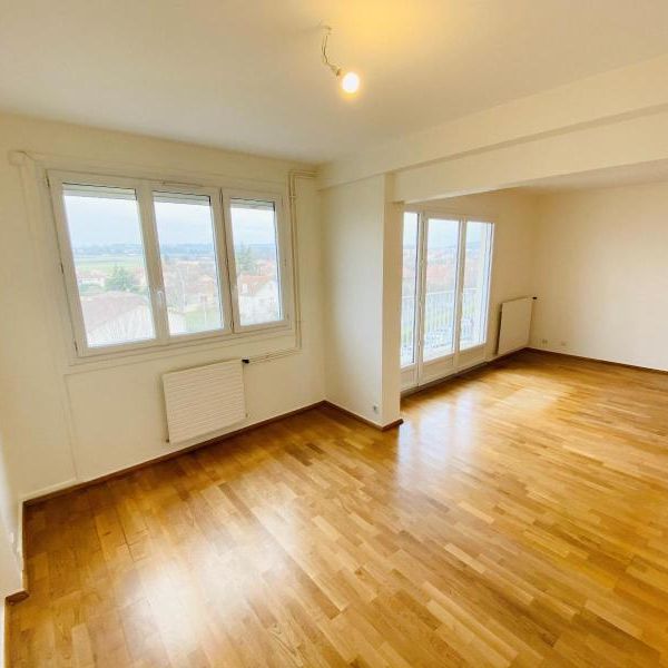 Location Appartement 3 pièces 85m² CHARNAY LES MACON 71850 - Photo 1