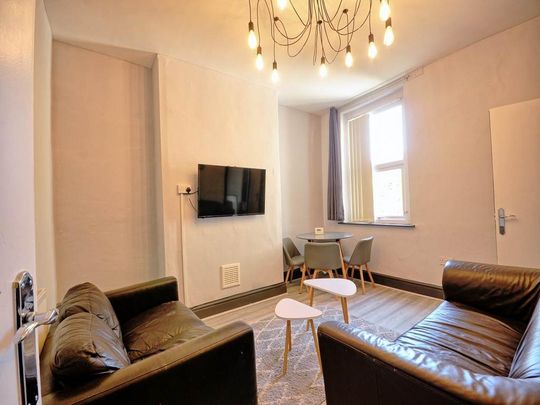 3 bedroom house share to rent - Photo 1