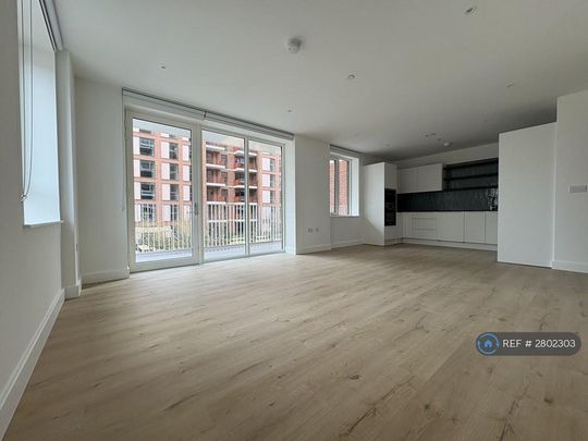 2 bedroom flat to rent - Photo 1