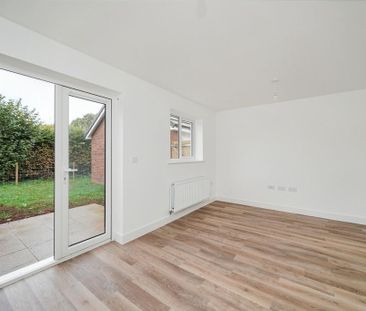 4 bedroom townhouse to rent - Photo 1