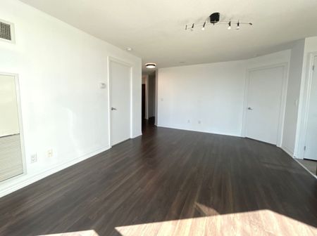 For Lease - 16 Yonge Street Unit# 605, Toronto, Ontario - Photo 3