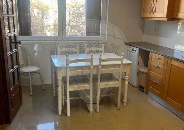 Apartamento T3 em Setúbal