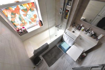 2 bedroom House in Park Edge Close, Leeds - Photo 1