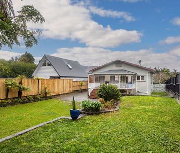Charming Mt. Albert 3BR Home w/ Deck - Photo 2