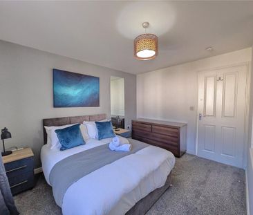 2 bedroom end of terrace house to rent - Photo 5