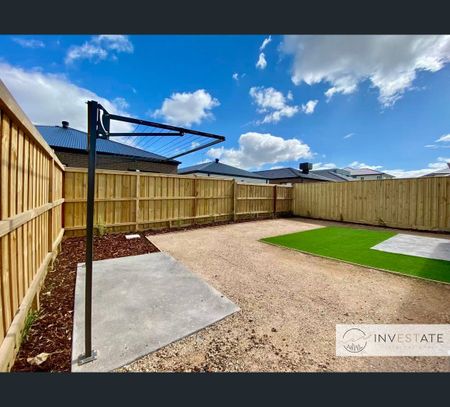 18 Ipswich Avenue, Werribee, Vic 3030 - Photo 2