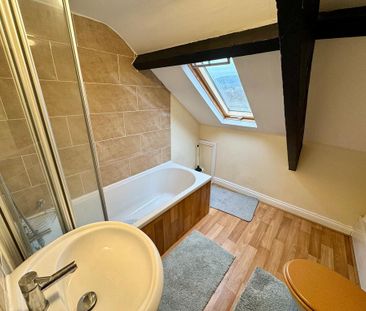 2 bedroom flat to rent - Photo 6