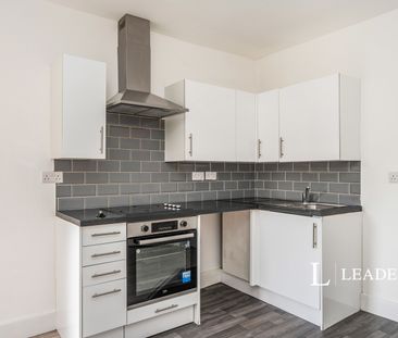 2 bedroom apartment to rent Winchester Road, Southampton, SO16 - Photo 3