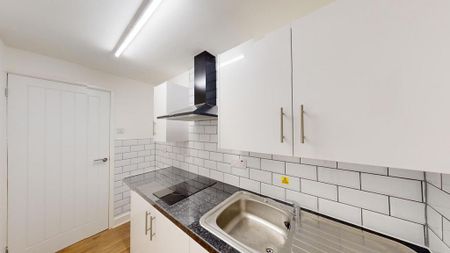 1 bedroom flat to rent - Photo 5