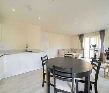 Kingcup Apartments, Harewood Avenue, London, NW7 - Photo 3