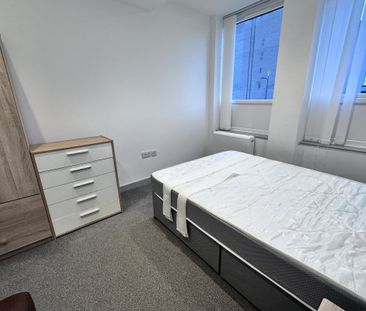 Cleveland Street - Photo 3