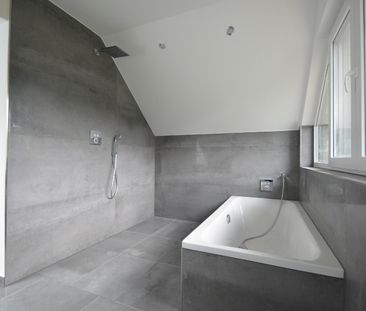 Siegburg-Kaldauen: Lichtdurchflutete Maisonette – Modernes Wohnen a... - Photo 5