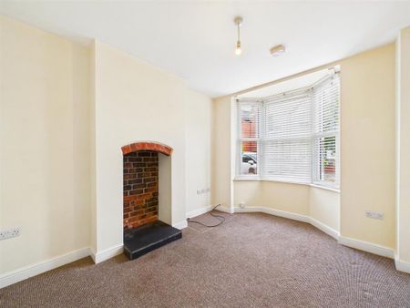 4 bedroom terraced house to rent - Photo 2