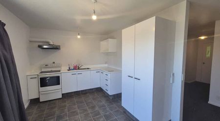 Secure your student property for 2026! - Photo 2