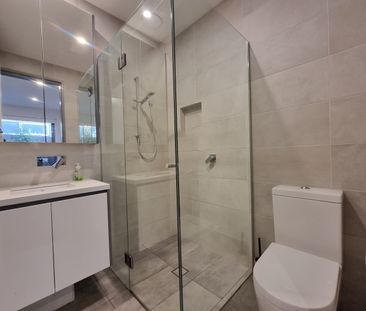 1/6 Prince Edward Avenue, McKinnon VIC 3204 - Townhouse For Rent | ... - Photo 4