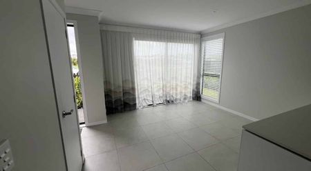 21 Koura Drive, Red Beach - Photo 5