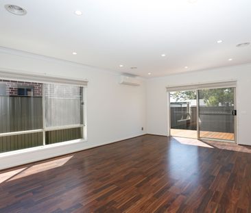 Beautiful 3-Bedroom Home in Mernda - Photo 4