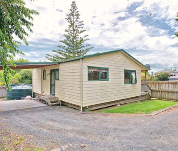 Homely Two Bedroom - Photo 5