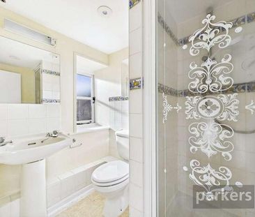 Station Road, Brize Norton, Carterton, Oxfordshire, OX18 - Photo 4