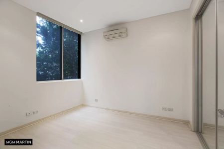 MGM MARTIN - TWO BEDROOM FURNISHED APARTMENT (ACCESS VIA BUILDING D) - Photo 2