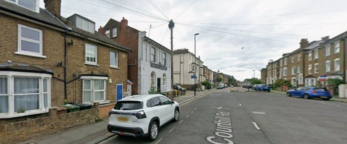 Studio Flat, Courthill Road, SE13 - Photo 1