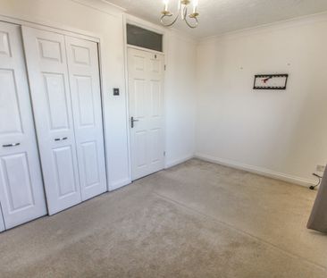Two-Bedrooms Semi-Detached House - Photo 2