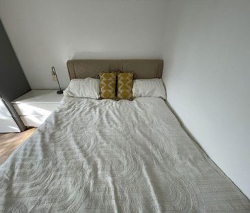 1 bedroom in a house share to rent - Photo 3