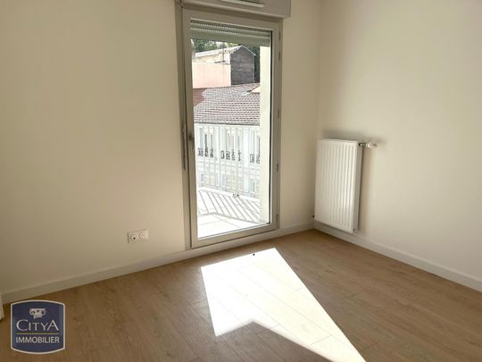 Location Appartement 2 pièces 50m² ST ETIENNE 42000 - Photo 1