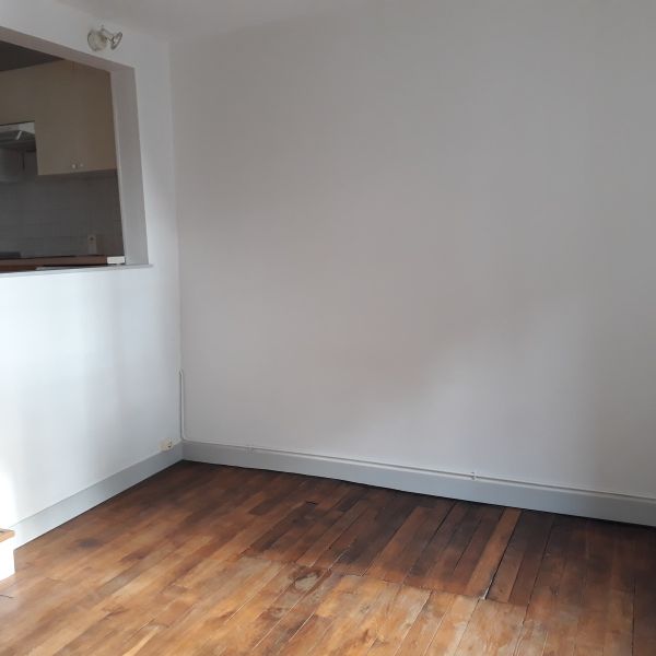 Location Appartement 2 pièces 38m² ORLEANS 45000 - Photo 1