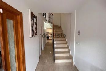 Alquiler de chalet adosado en Daya Nueva