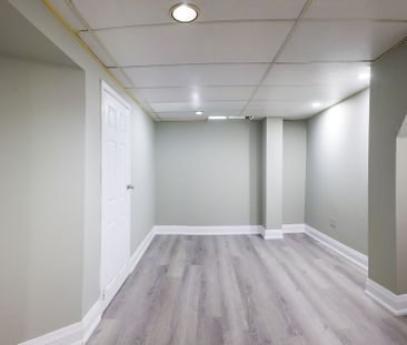 For Lease - 5209 Palomar Crescent, Mississauga, Ontario - Photo 3