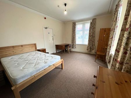 6 bedroom house to rent - Photo 5