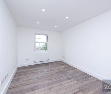 Mill Lane, West Hampstead, London - Photo 1