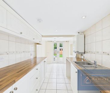 3 bedroom end of terrace house to rent - Photo 6